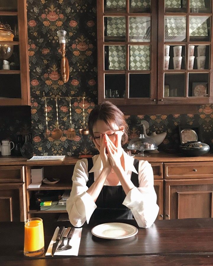 KHÔNG BIẾT BAO GIỜ MỚI TÁI NGỘ